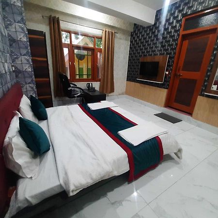 Hotel O Graceland Srīnagar 外观 照片