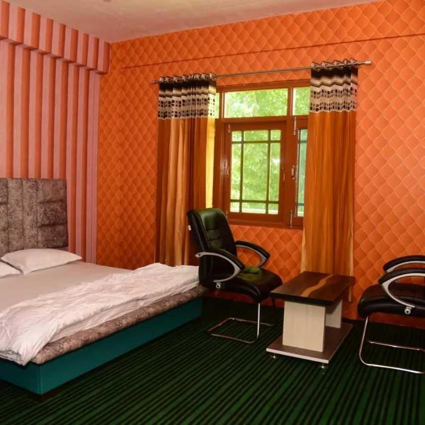 Hotel O Graceland Srīnagar 外观 照片