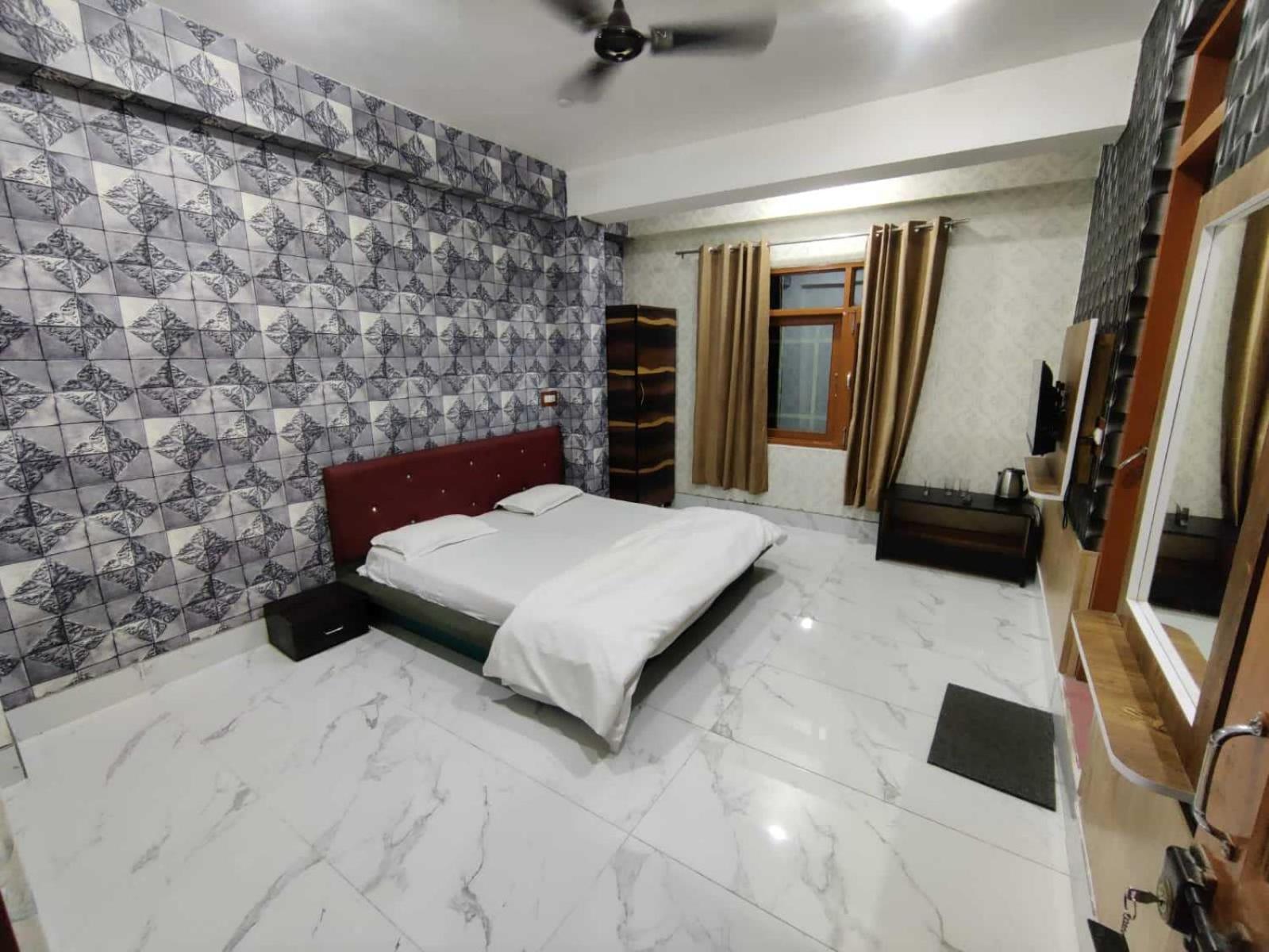 Hotel O Graceland Srīnagar 外观 照片