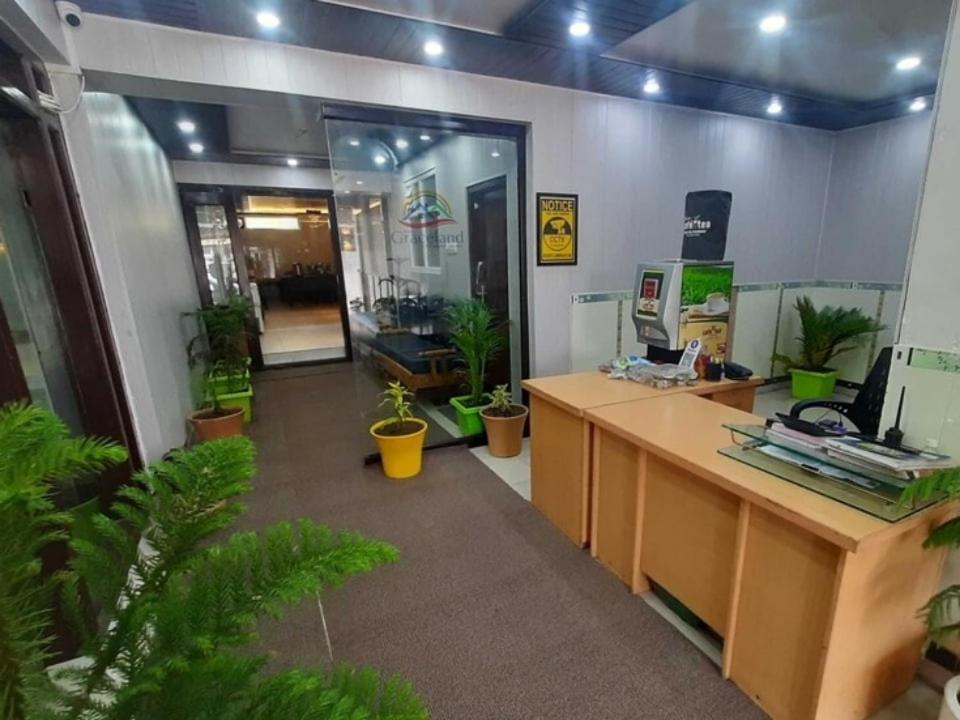Hotel O Graceland Srīnagar 外观 照片