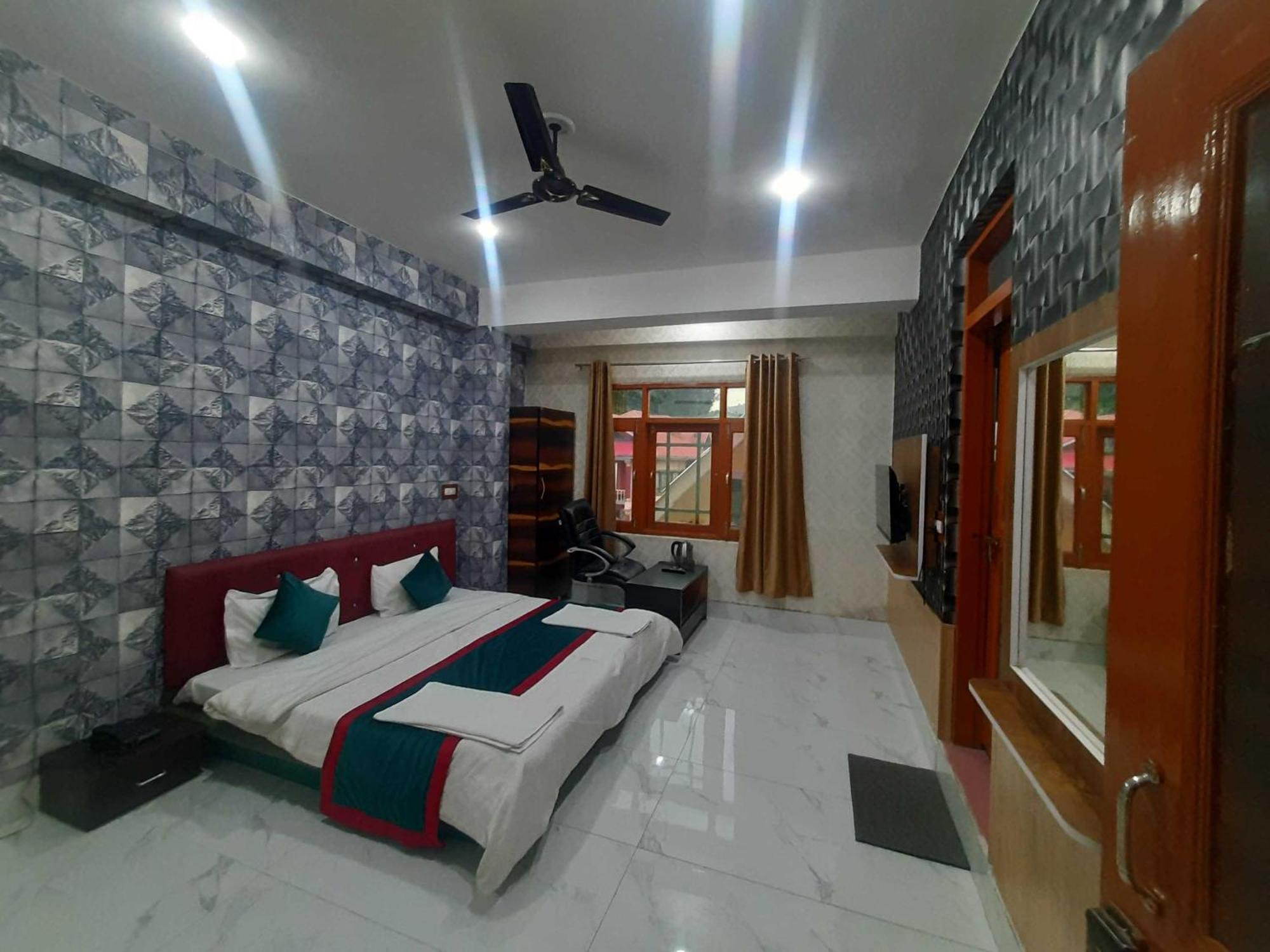 Hotel O Graceland Srīnagar 外观 照片