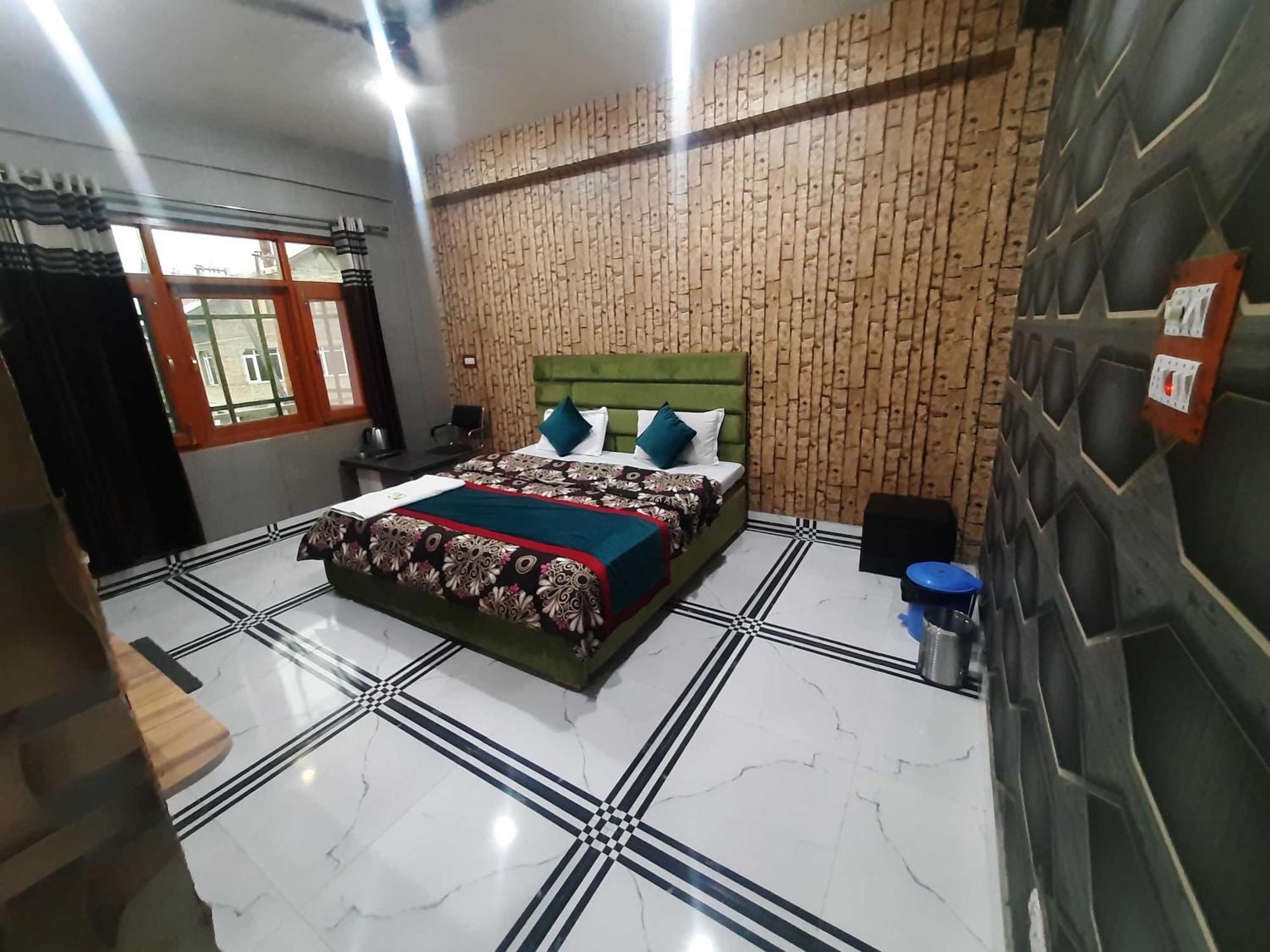 Hotel O Graceland Srīnagar 外观 照片