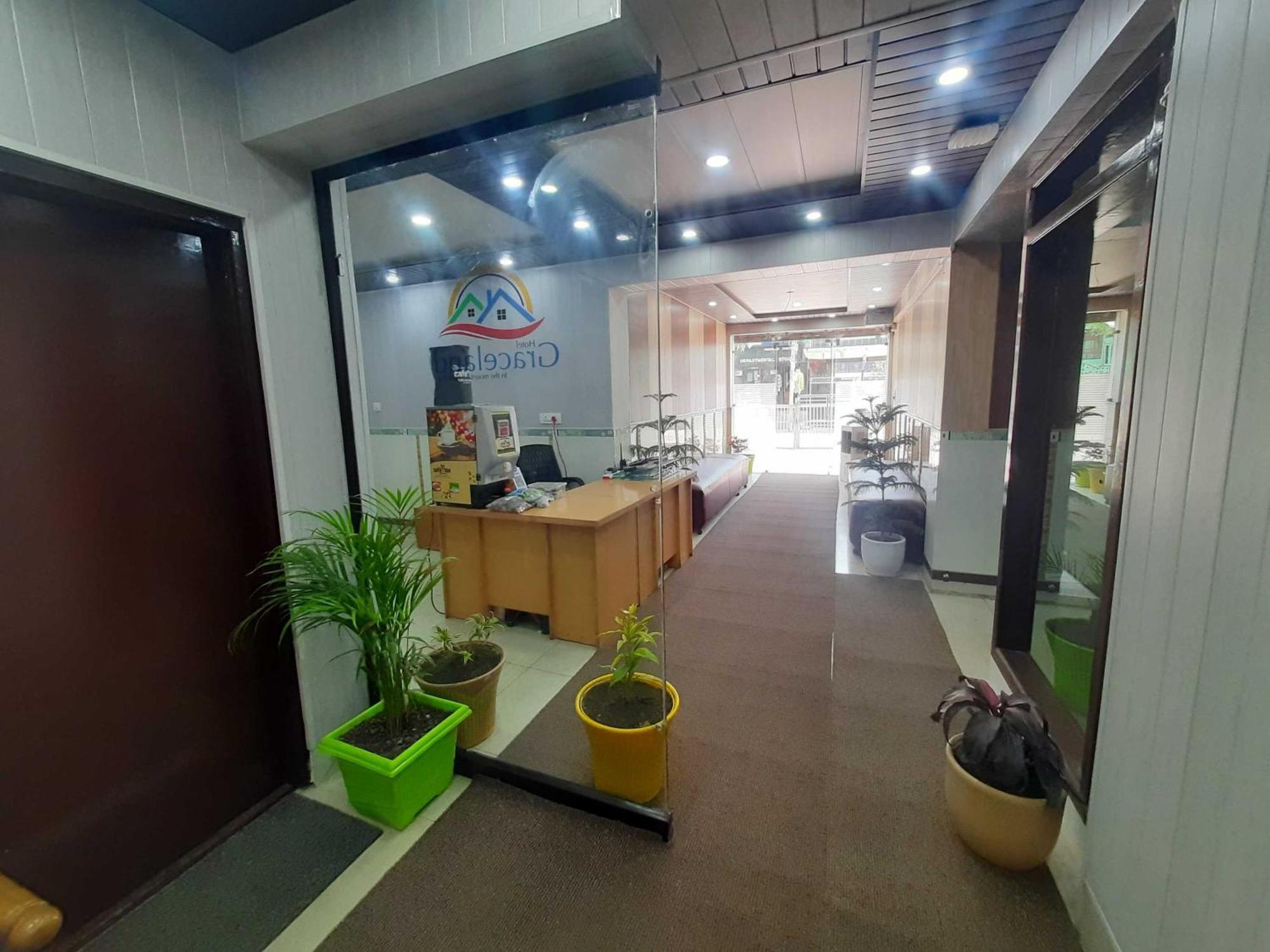 Hotel O Graceland Srīnagar 外观 照片