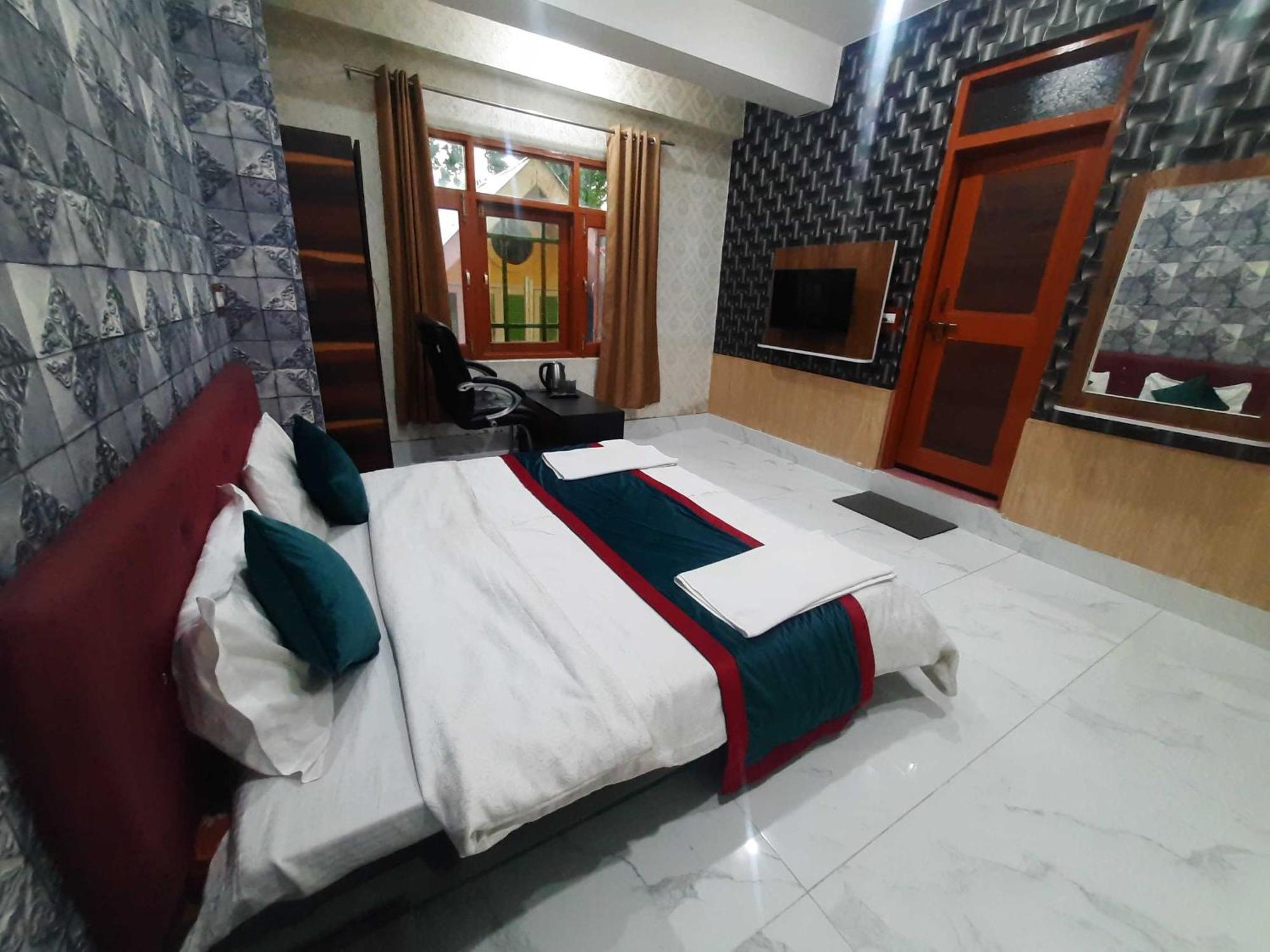 Hotel O Graceland Srīnagar 外观 照片